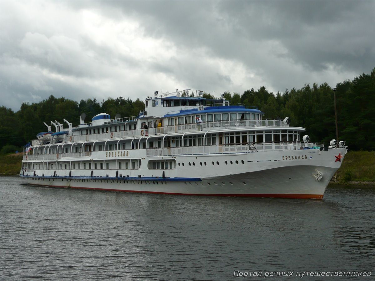 «Арабелла» вернется на реку в 2016 году: модернизация судна под VIP-вариант близится к завершению